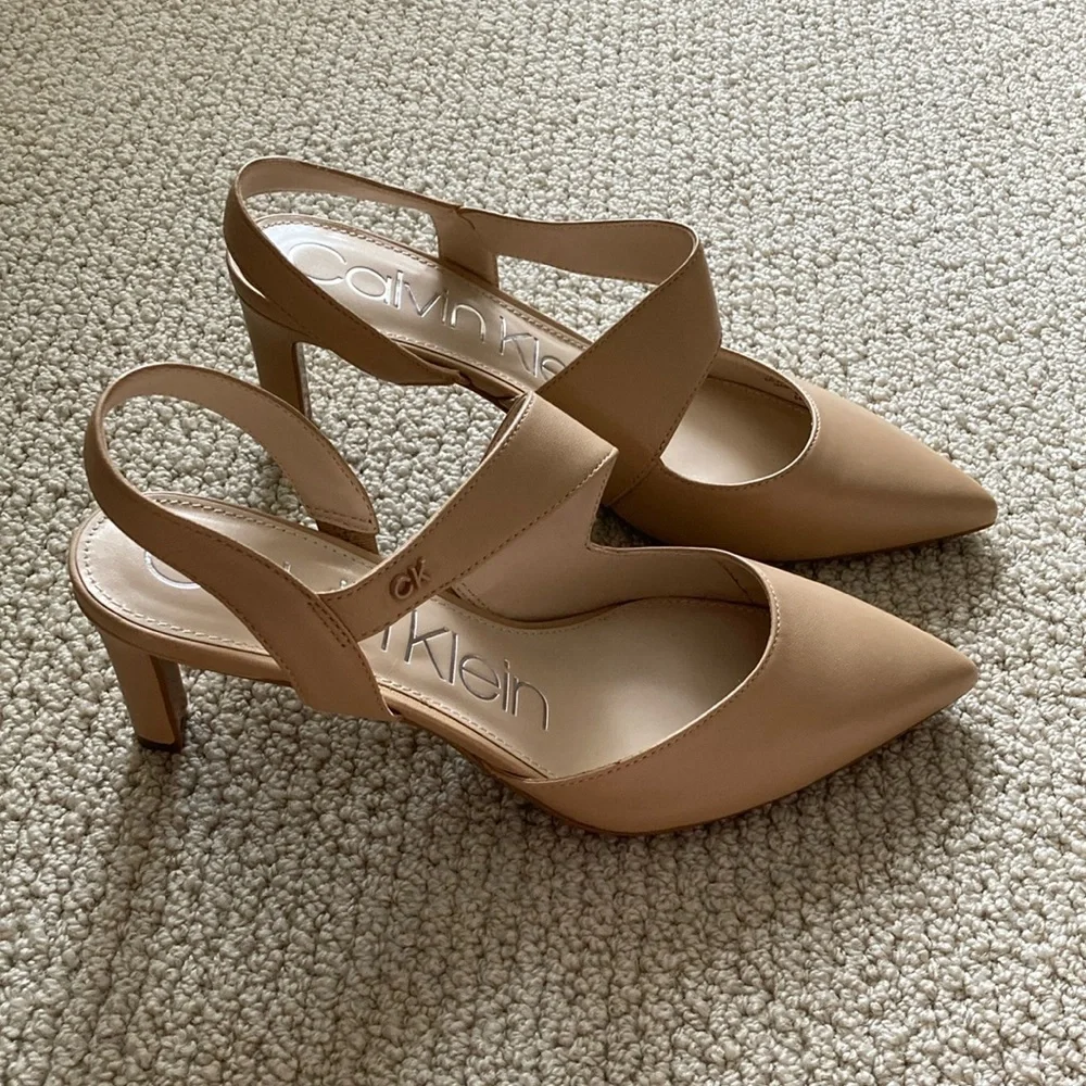 NEW Calvin Klein Slingback Nude Pumps Heels Wrap Around Kitten Mary Janes Sz 8 - Picture 2 of 12